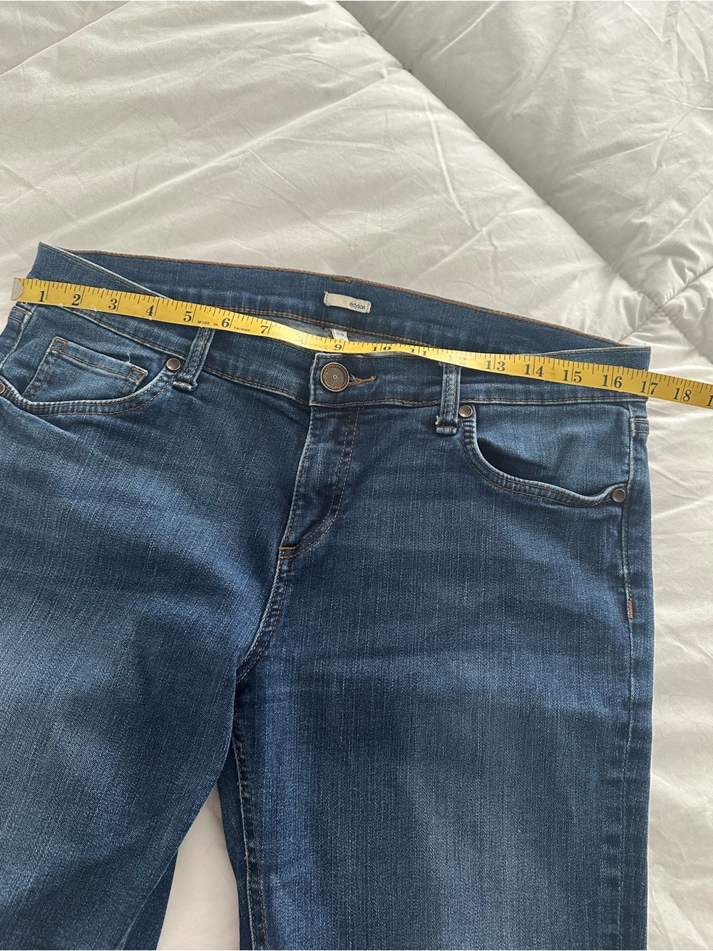 Edison Skinny Jeans in Medium Dark Blue Wash size 32 - Picture 9 of 14